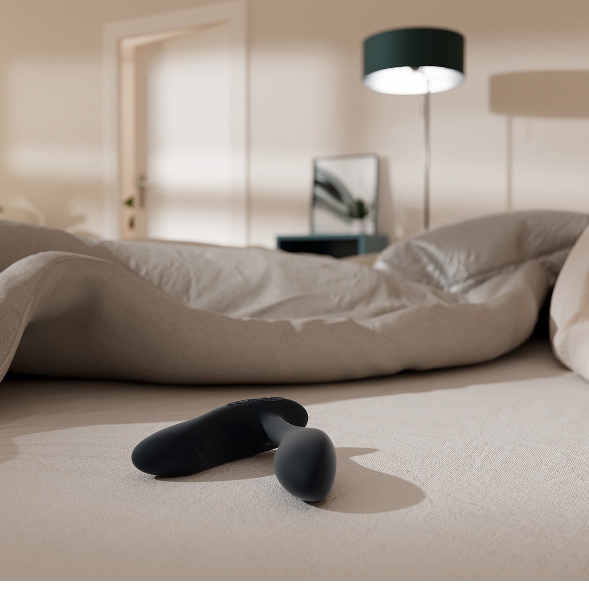 We-Vibe Vector+ - Vibrating Prostate Massager – Charcoal Black