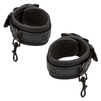Nocturnal Collection Hog Tie