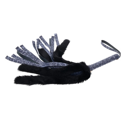Sportsheets - Cougar Faux Fur Flogger