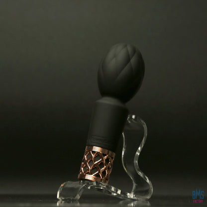 Pillow Talk® Secrets - Pleasure - Clitoral Vibrator Wand - Black
