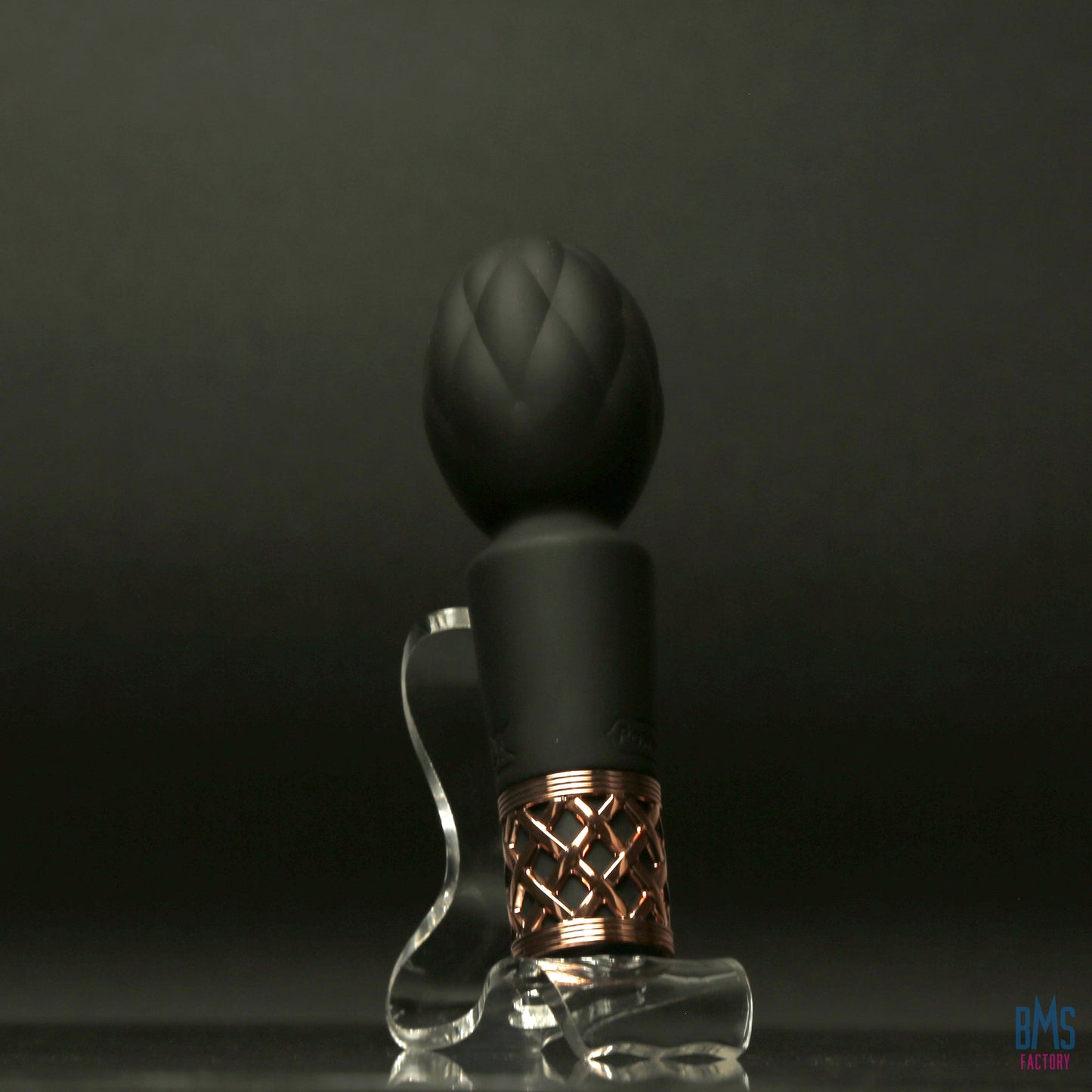 Pillow Talk® Secrets - Pleasure - Clitoral Vibrator Wand - Black