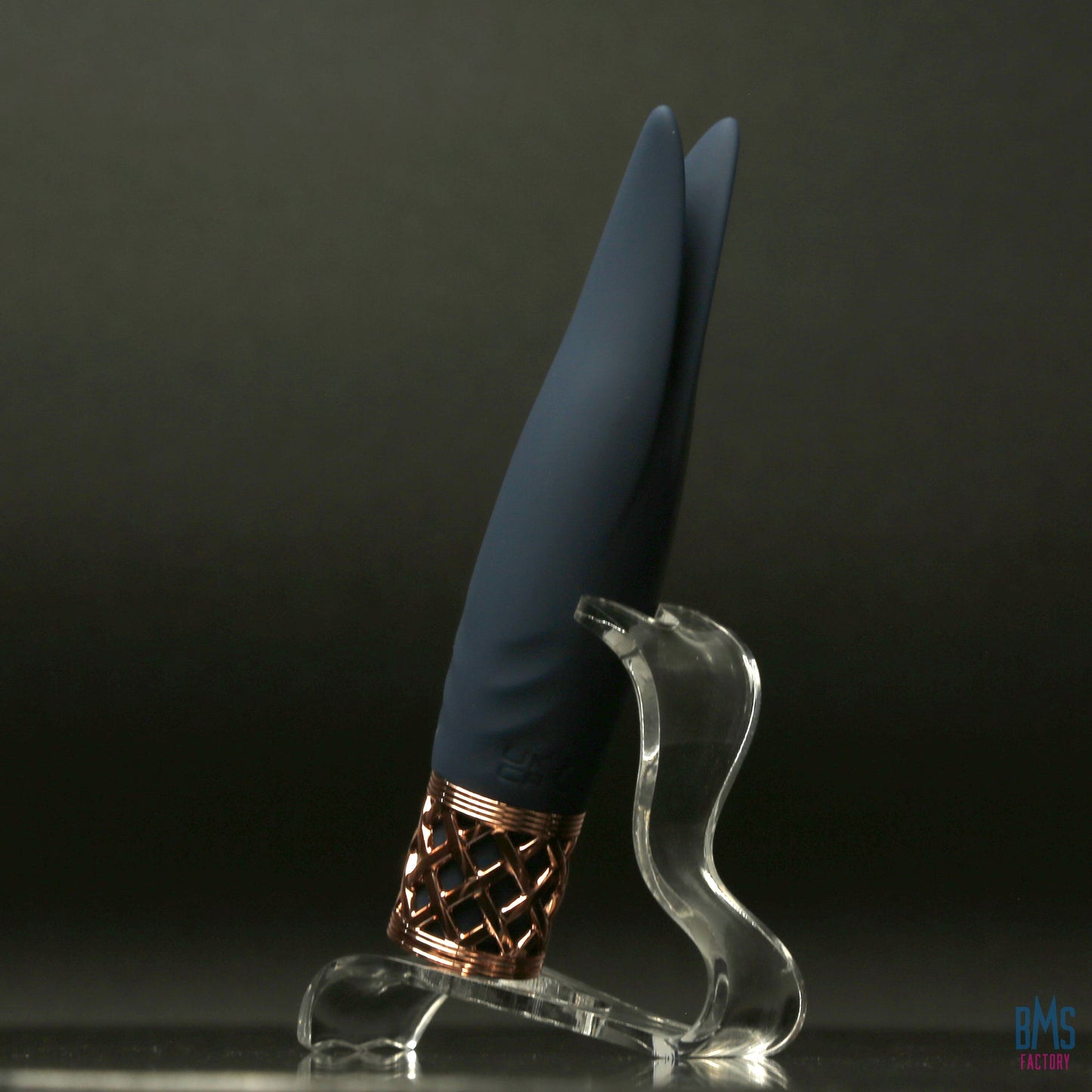 Pillow Talk® Secrets - Playful - Clitoral Vibrator - Navy