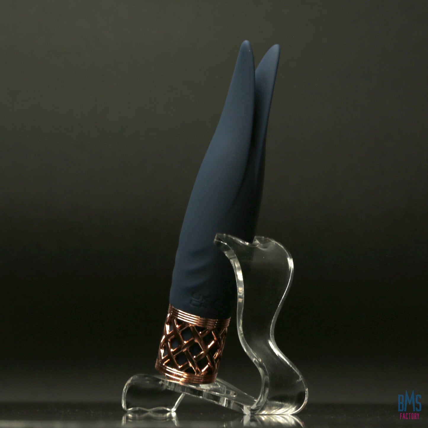 Pillow Talk® Secrets - Playful - Clitoral Vibrator - Navy
