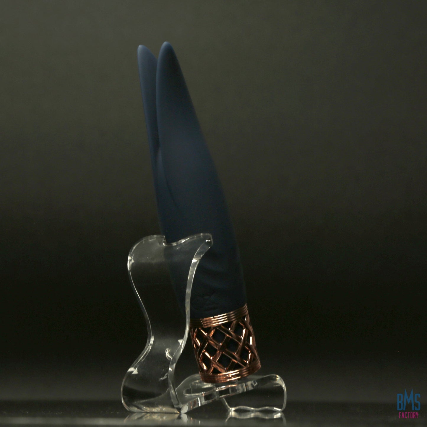 Pillow Talk® Secrets - Playful - Clitoral Vibrator - Navy
