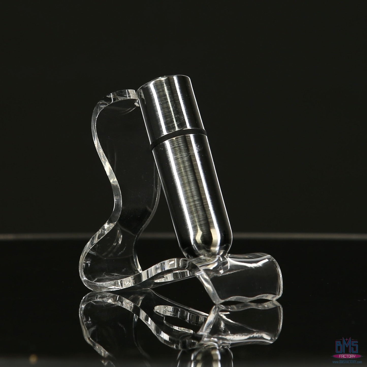 First-Class Bullet - 2.5" Bullet Vibrator with Key Chain Pouch - Silver