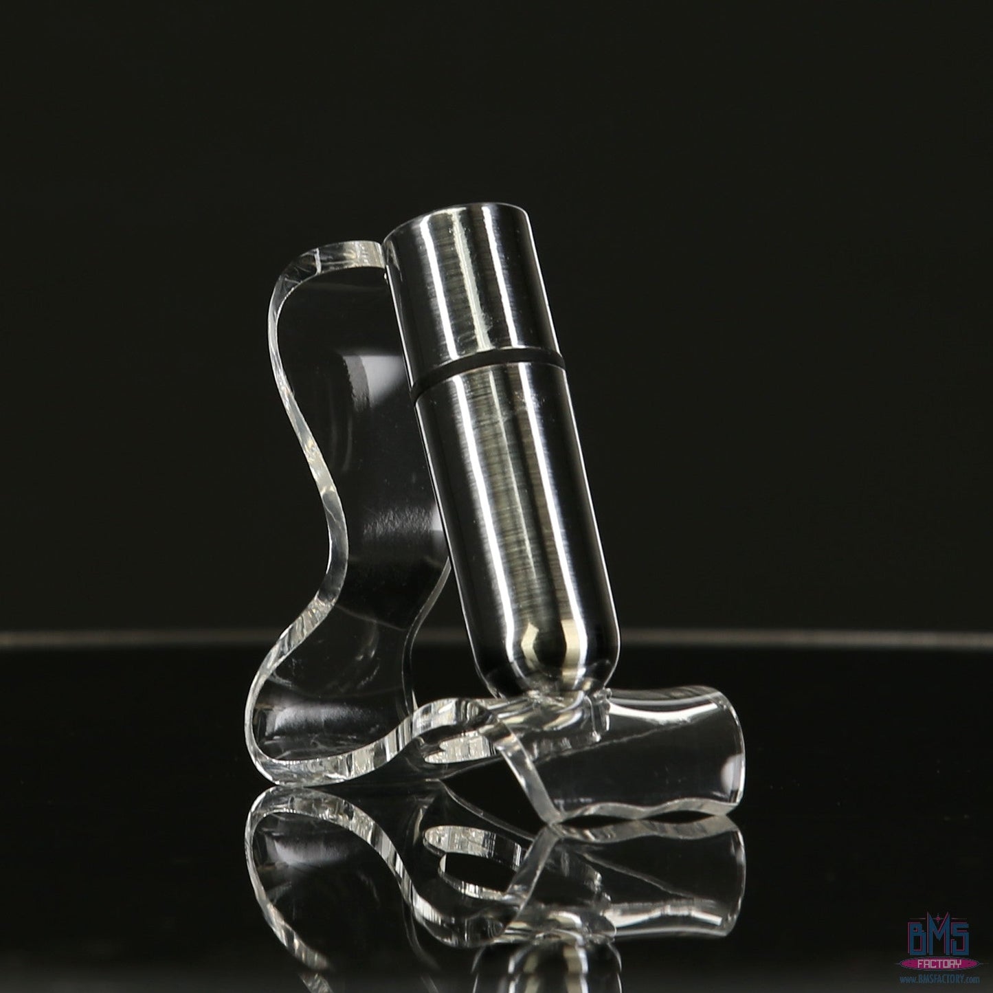 First-Class Bullet - 2.5" Bullet Vibrator with Key Chain Pouch - Silver